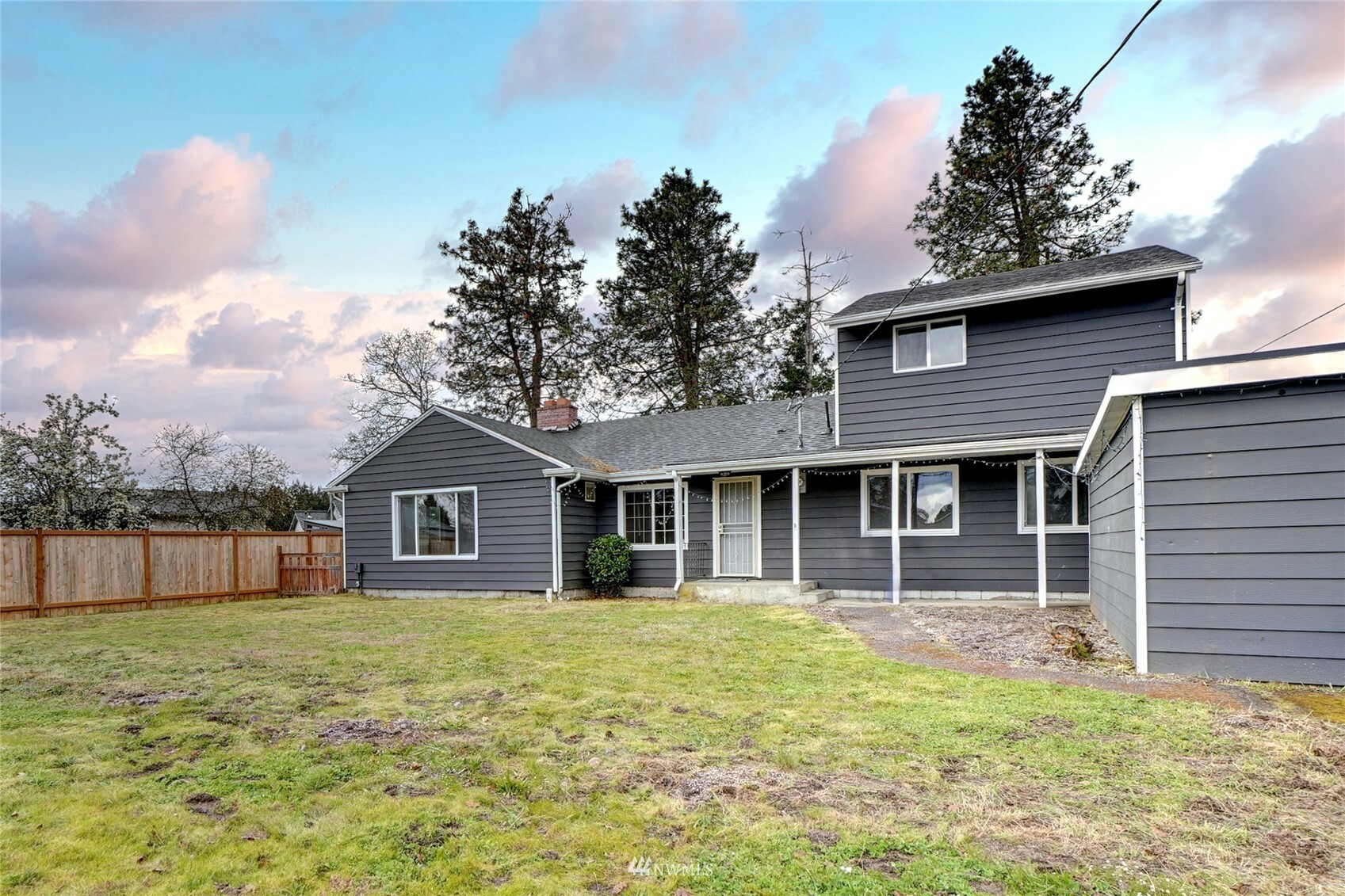 Property Photo: 17912 38th Avenue E WA 98446