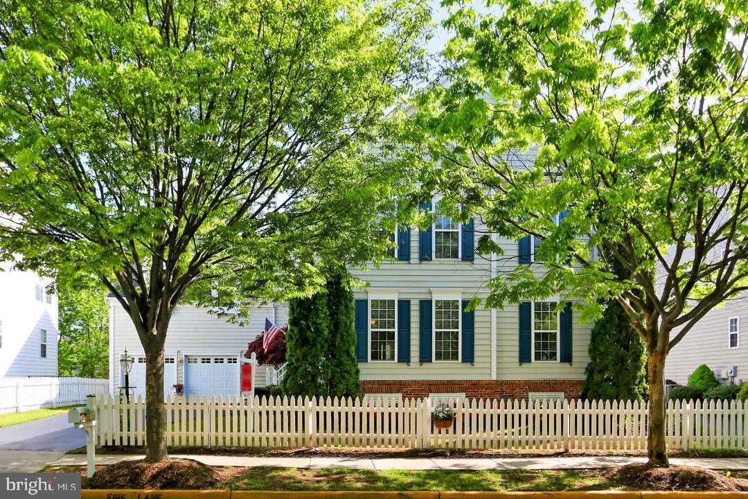 Property Photo: 20440 Peckham Street VA 20147