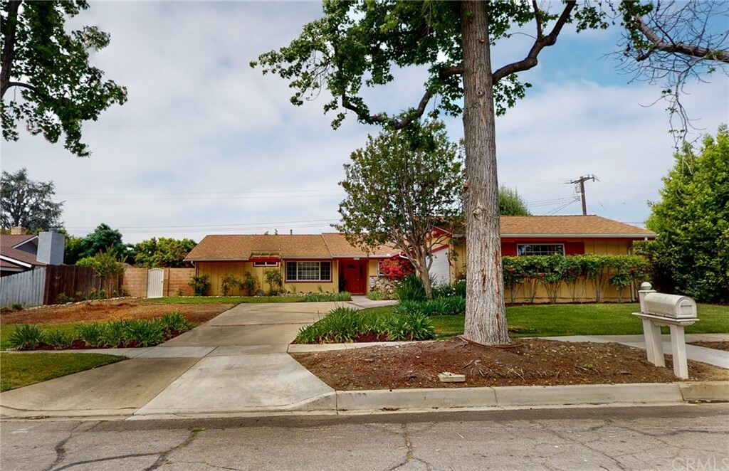 Property Photo:  1357 N Laurel Avenue  CA 91786 