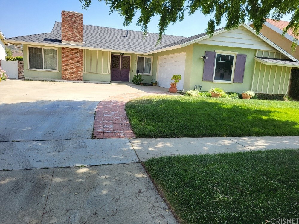 Property Photo:  21136 Alaminos Drive  CA 91350 