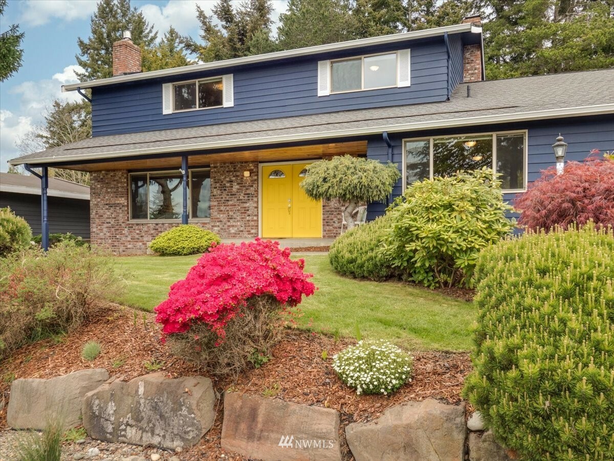 Property Photo:  1416 NW 201st Street  WA 98177 