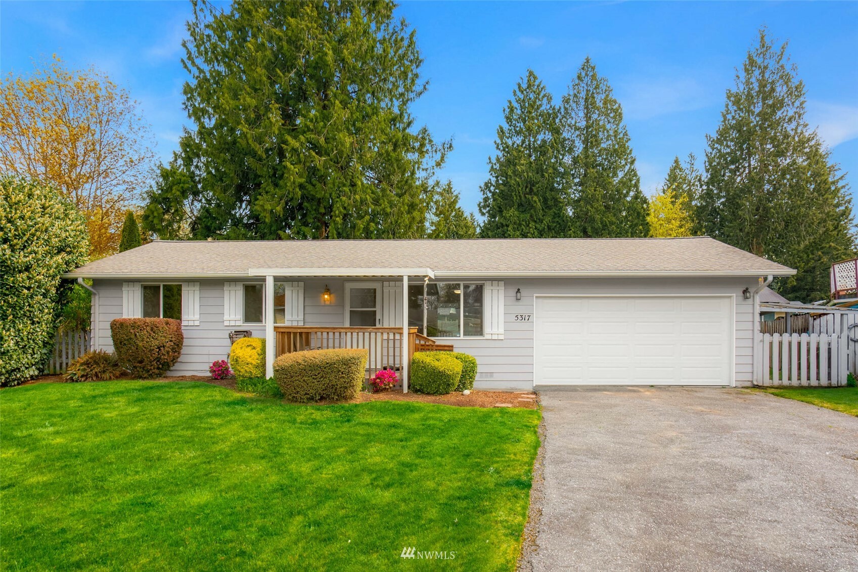 Property Photo:  5317 145th Street NE  WA 98271 