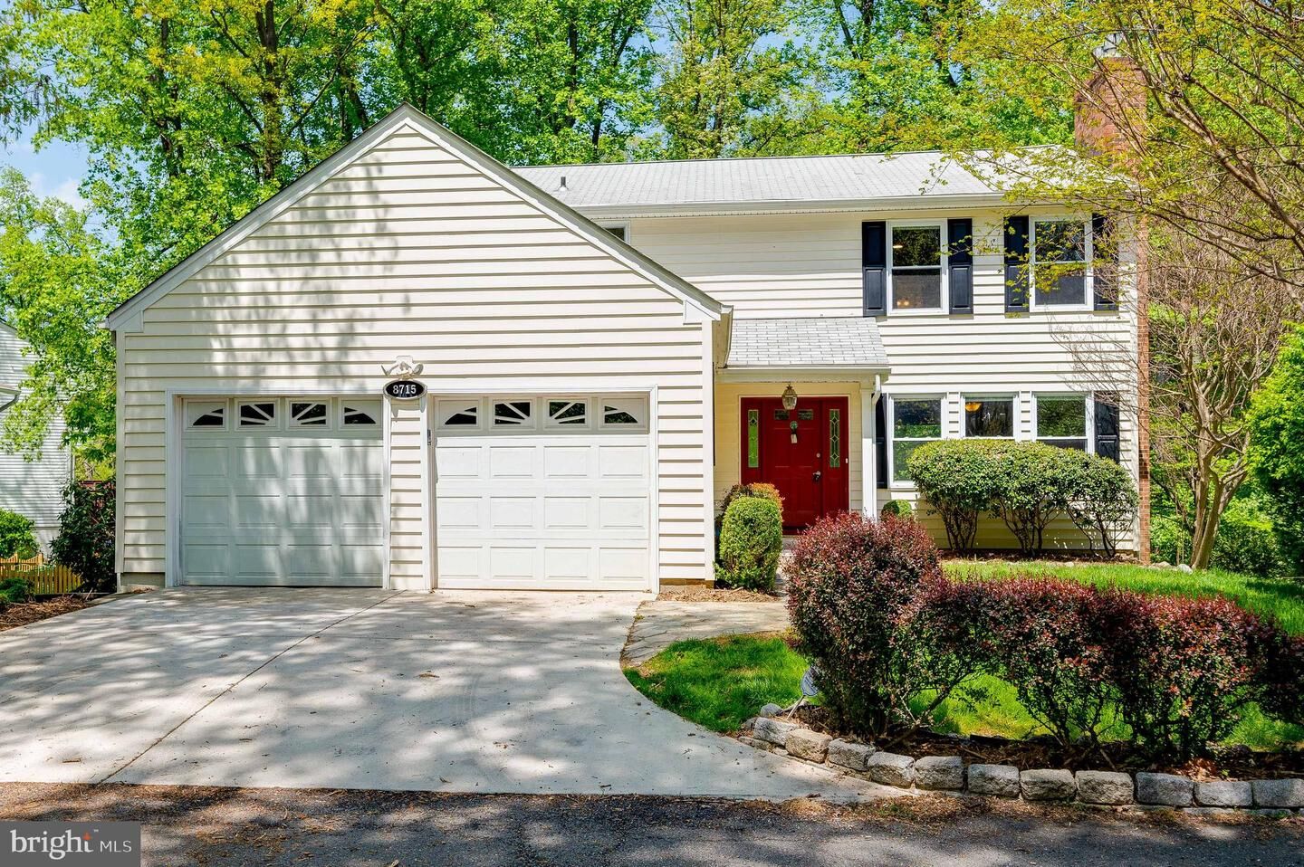 Property Photo: 8715 Litwalton Court VA 22182