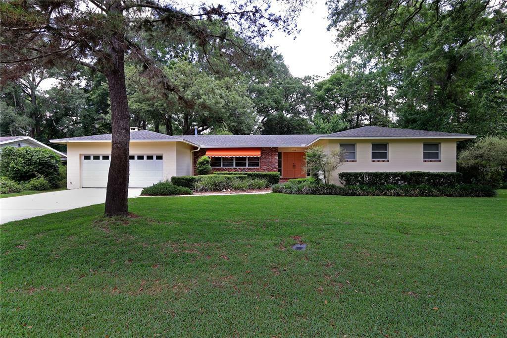 Property Photo:  3908 SW 5 Place  FL 32607 