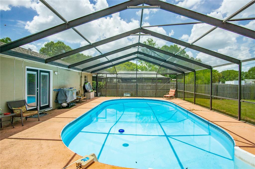 Property Photo: 3701 Duff Road FL 33810