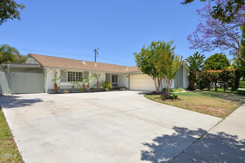 Property Photo:  1065 S Mobil Avenue  CA 93010 