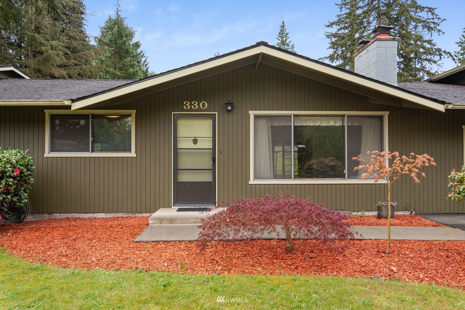 Property Photo: 330 119th Street SE WA 98208