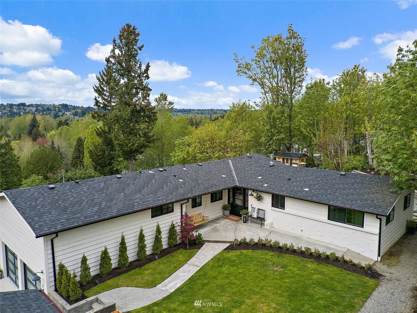 Property Photo: 18710 82nd Avenue NE WA 98028