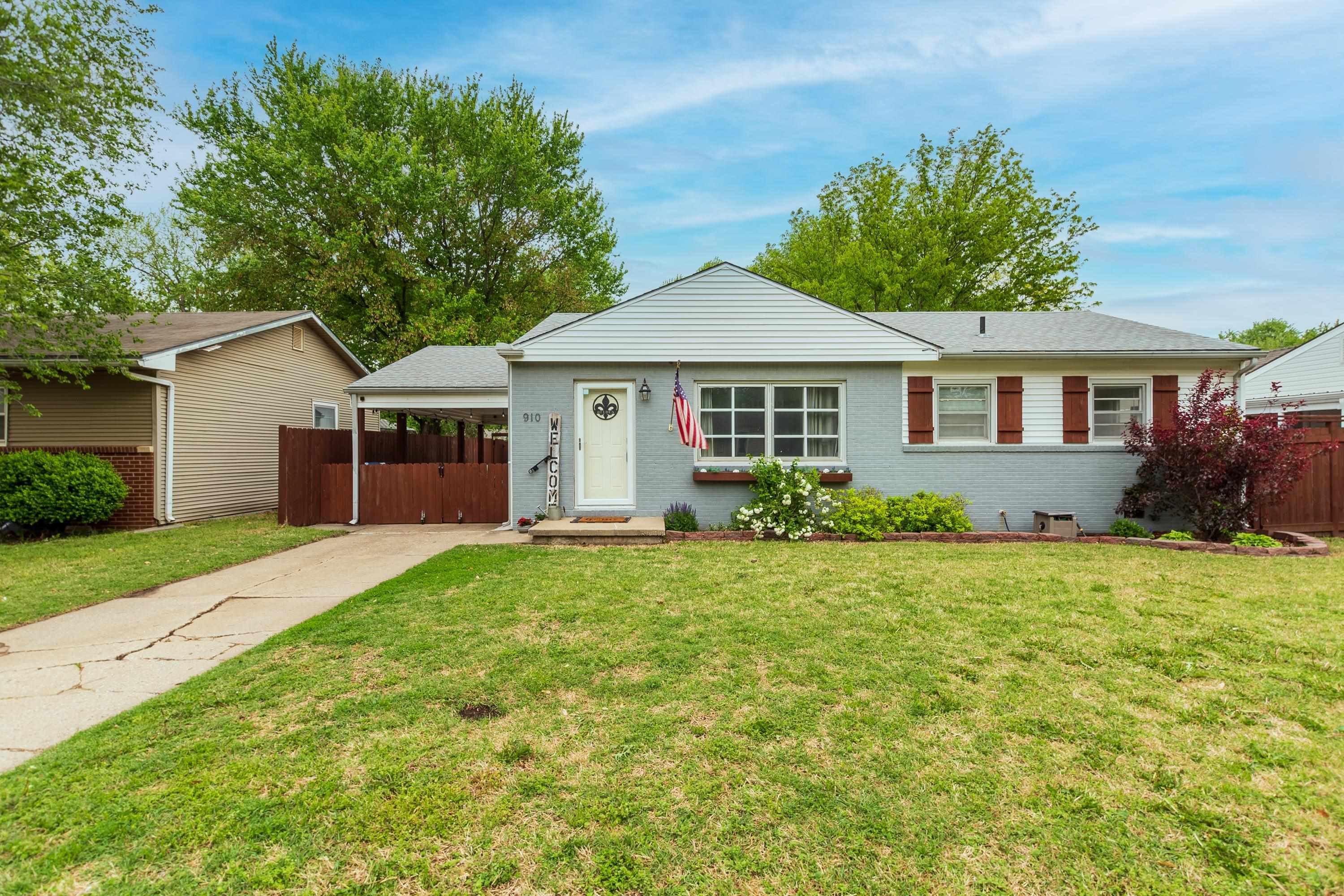 Property Photo:  910 N Derby Ave  KS 67037 