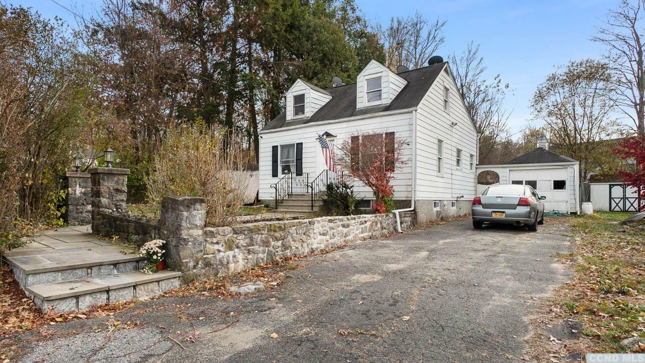 Property Photo:  7 Wesley Road  NY 12563 