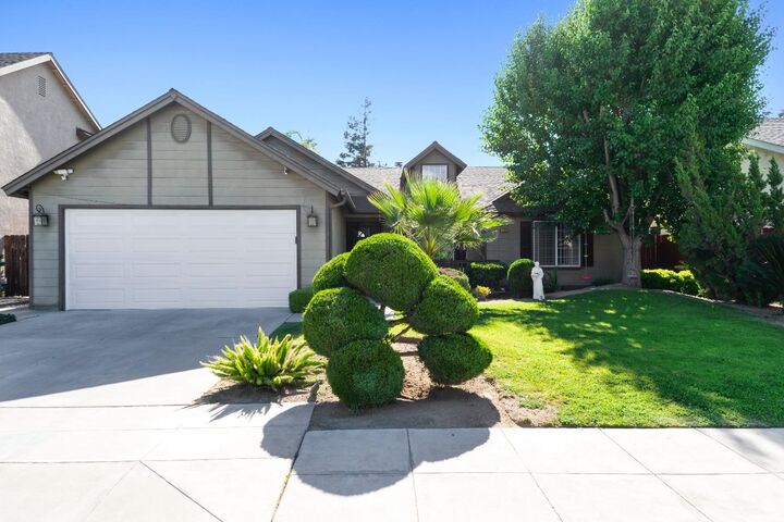 7152 N Mitre Avenue  Fresno CA 93722 photo