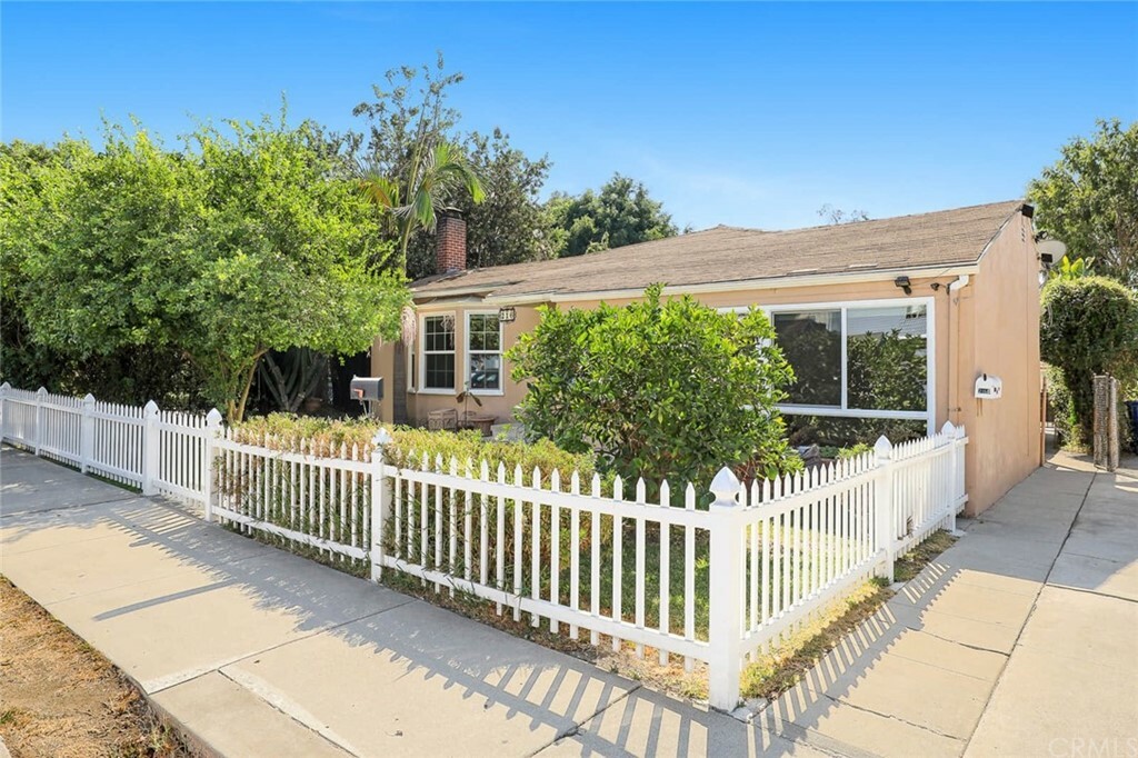 Property Photo:  216 W Colorado Boulevard  CA 91016 