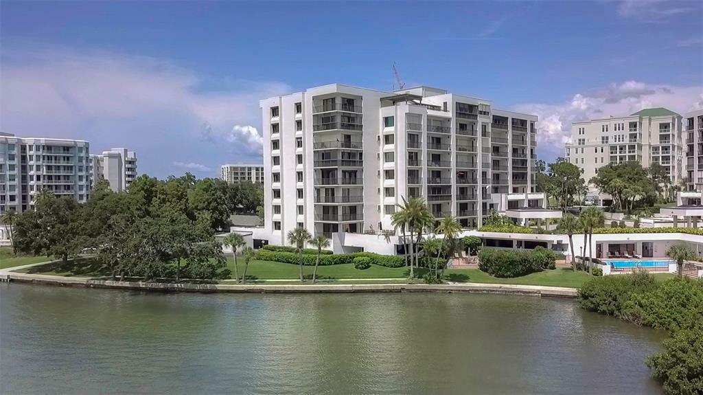 Property Photo: 8 Belleview Boulevard 208 FL 33756
