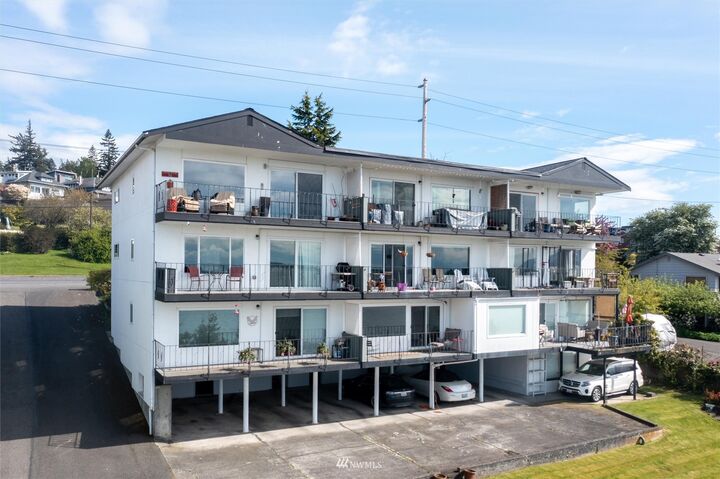 Property Photo: 500 S State Street B WA 98225