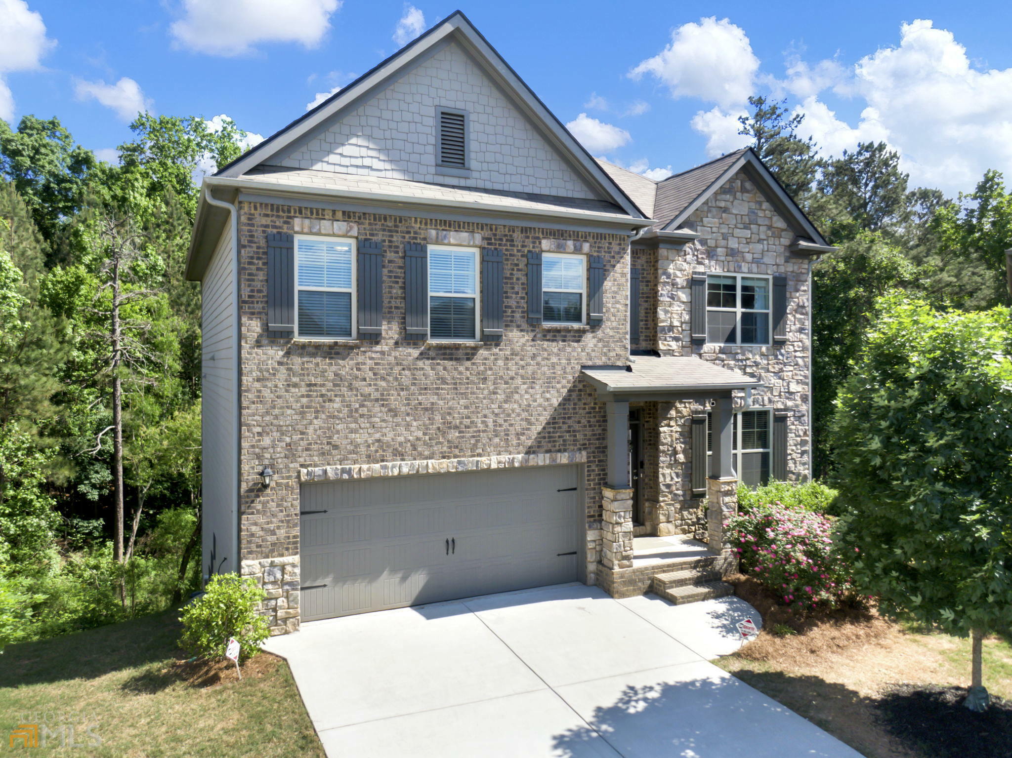 Property Photo:  3261 Meadow Lily Court  GA 30519 