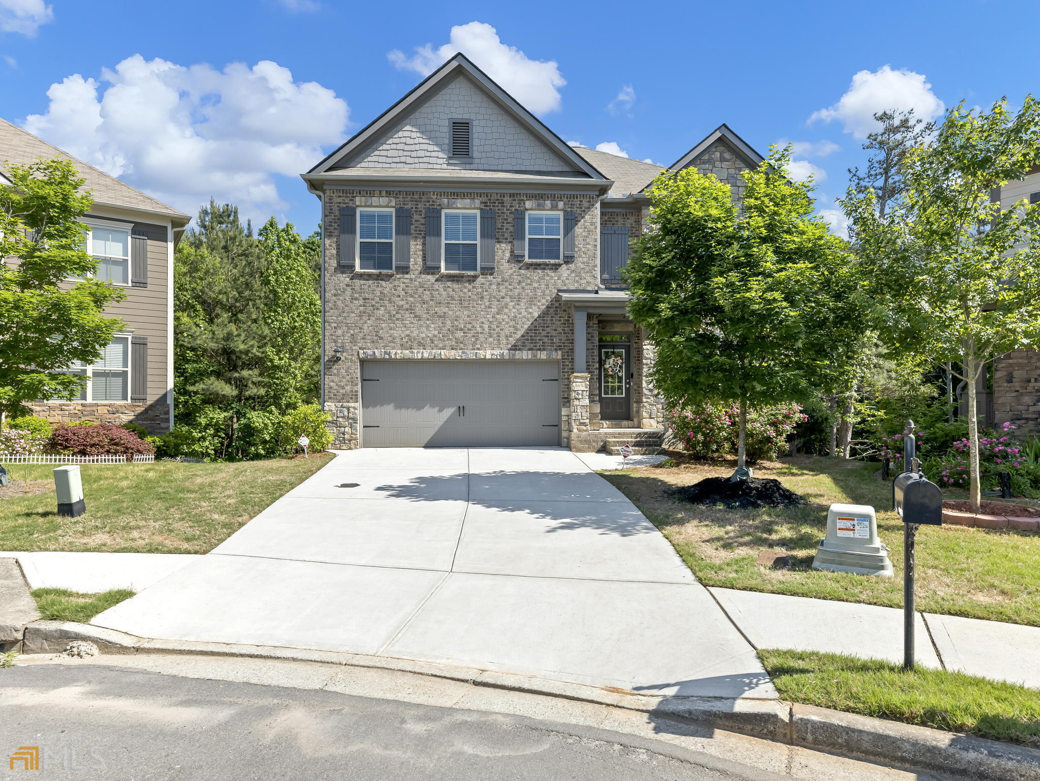 Property Photo: 3261 Meadow Lily Court GA 30519