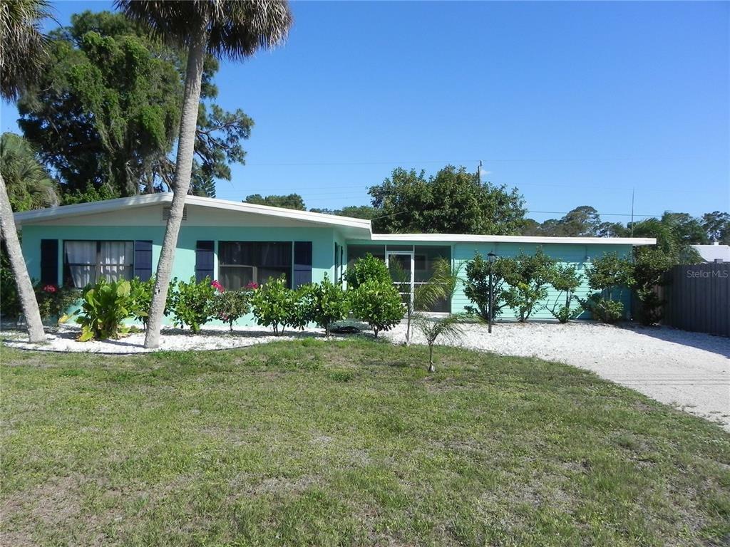 Property Photo:  911 South Venice Boulevard  FL 34293 