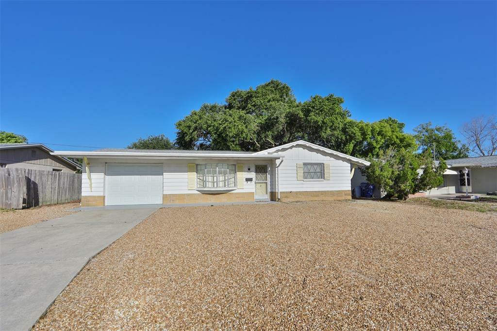 Property Photo:  3643 Winder Drive  FL 34691 