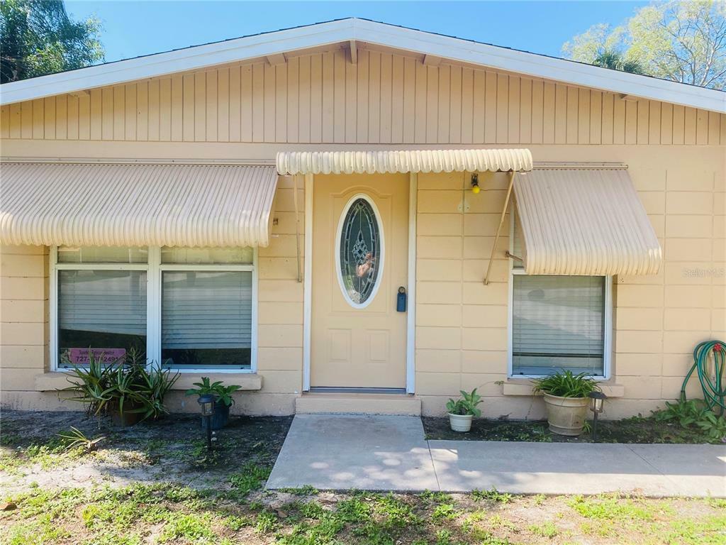 Property Photo:  4416 E Drake Boulevard  FL 34203 