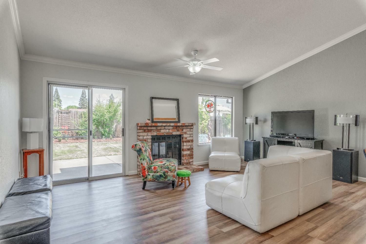 Property Photo: 114 Mesquite Court CA 95630