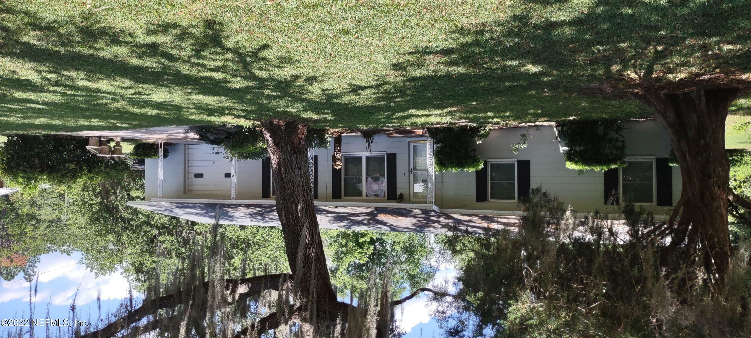 Property Photo:  619 SE 71st Street  FL 32091 