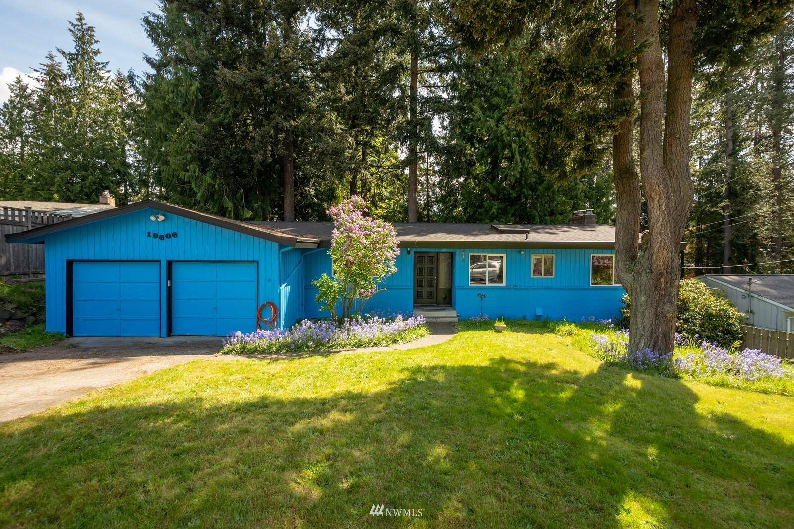 Property Photo:  19606 1st Avenue NW  WA 98177 