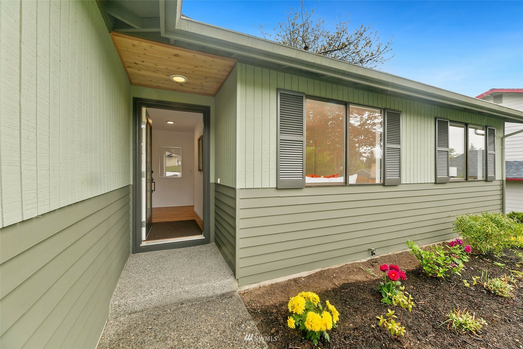 Property Photo:  13703 SE 163rd Street  WA 98058 