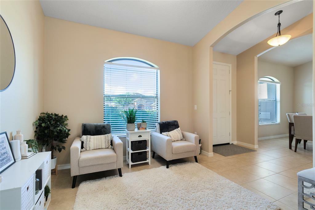 Property Photo:  10817 Wyandotte Drive  FL 34711 