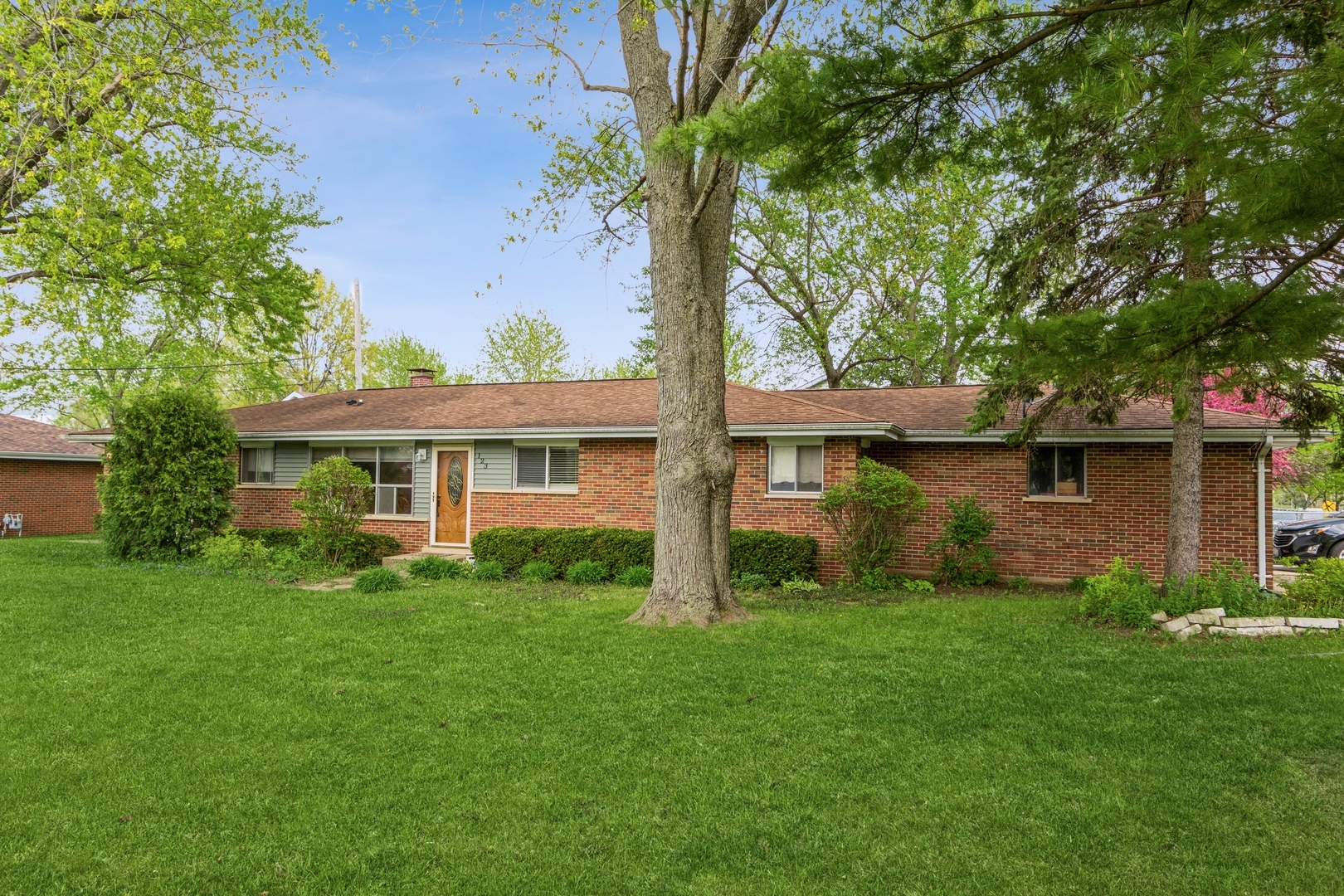 Property Photo:  123 Roy Street  IL 60451 