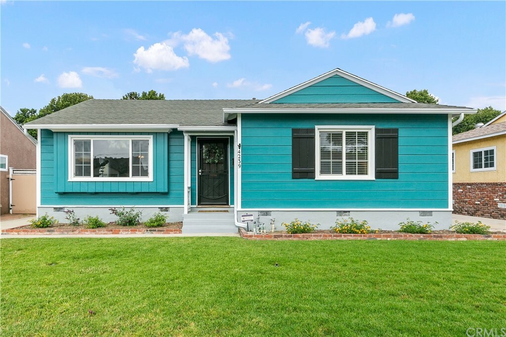 Property Photo: 4239 Monogram Avenue CA 90713