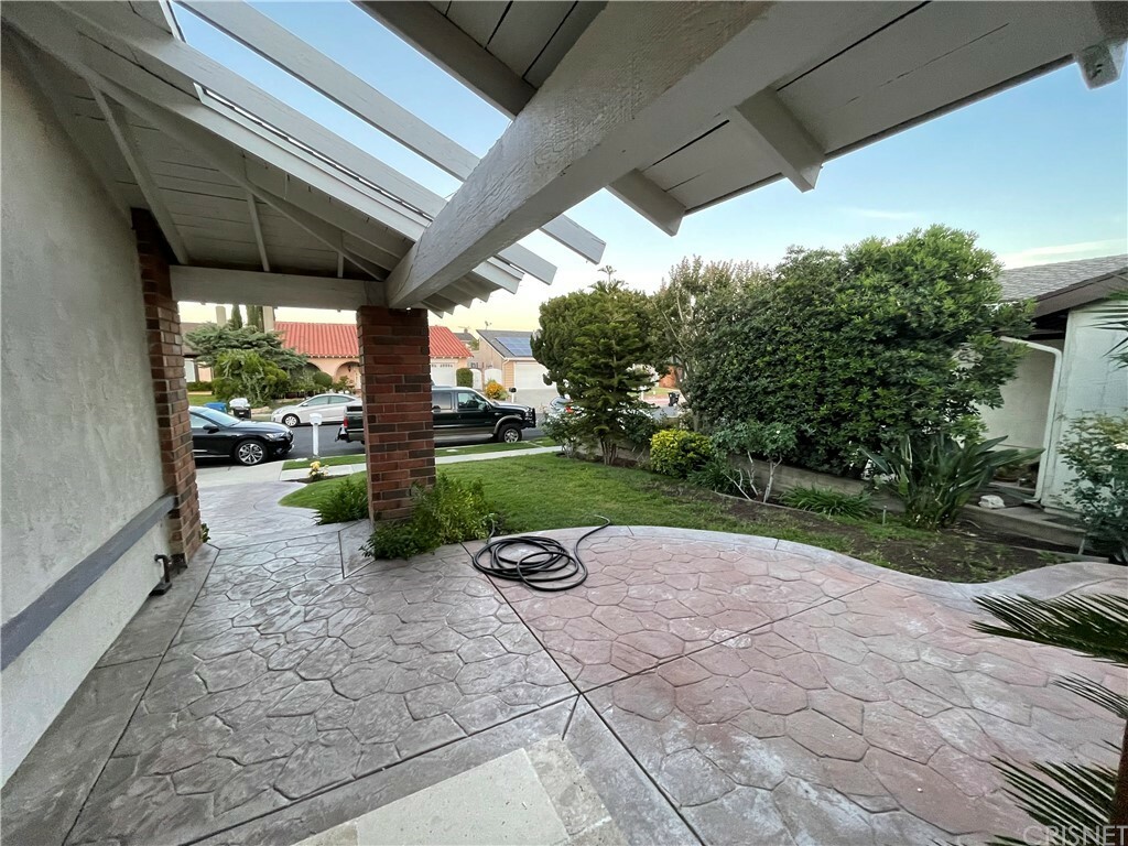 Property Photo:  10209 Glade Avenue  CA 91311 