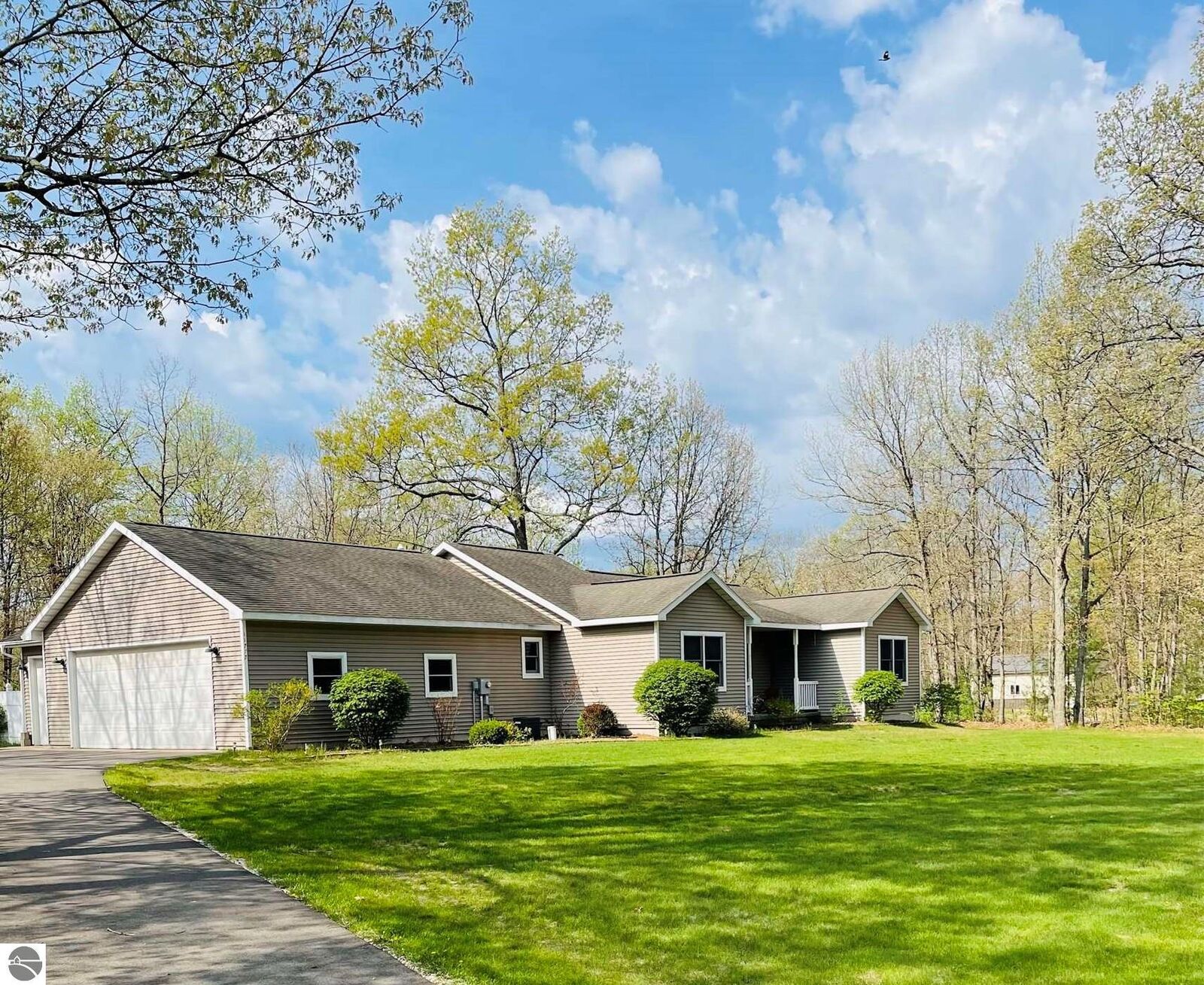 Property Photo: 11777 Many Oaks Drive MI 49643
