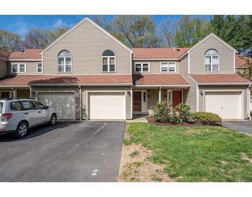 Property Photo:  18 Thayer Pond Dr 4  MA 01537 