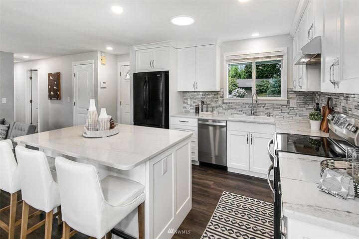 Property Photo: 1926 M Street SE WA 98002