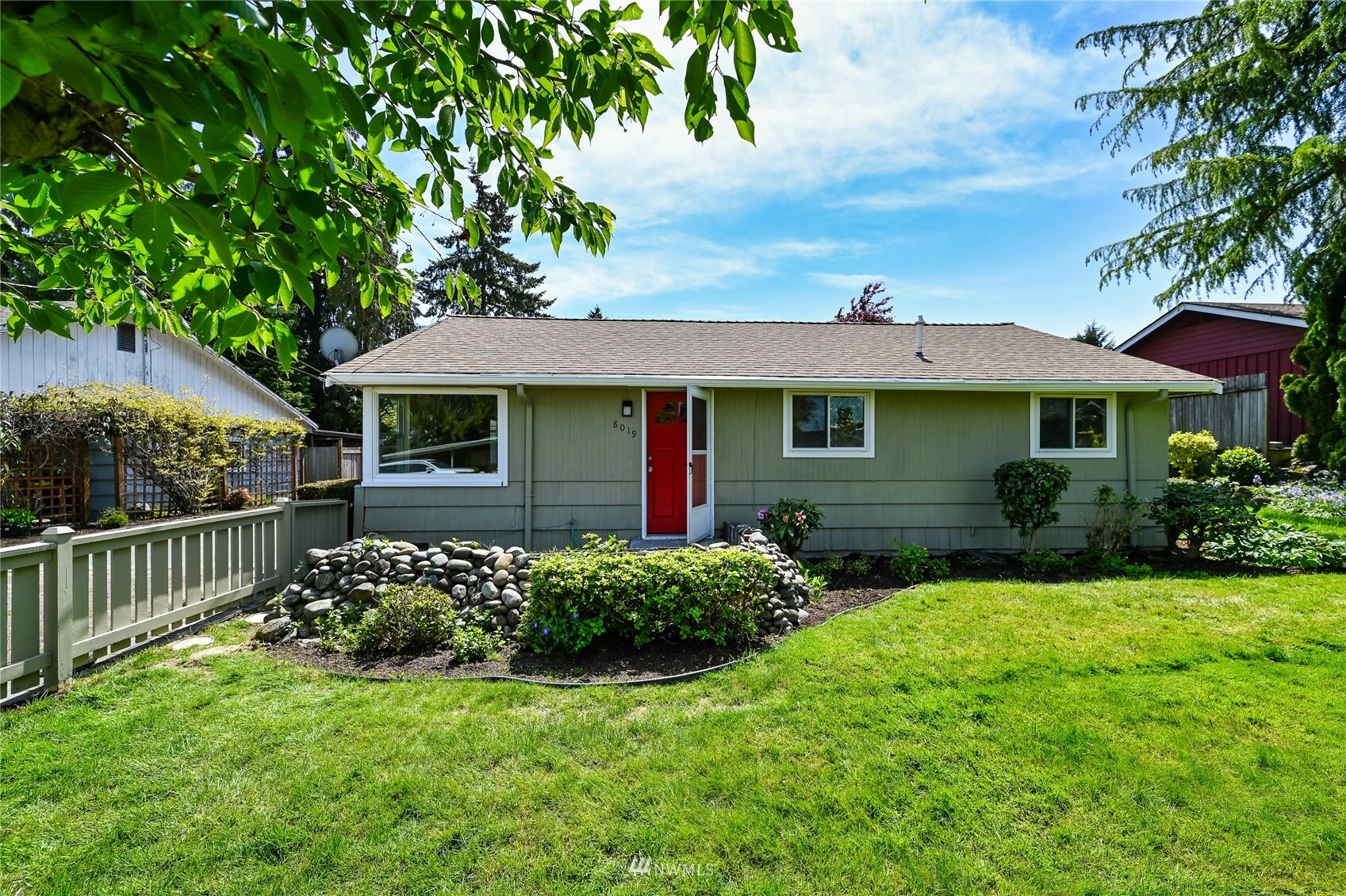 Property Photo:  8019 S 112th Street  WA 98178 