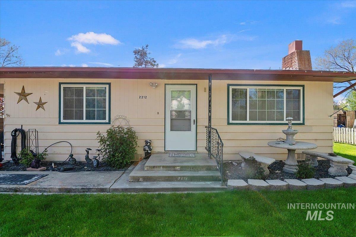 Property Photo:  2212 College Ave  ID 83605 