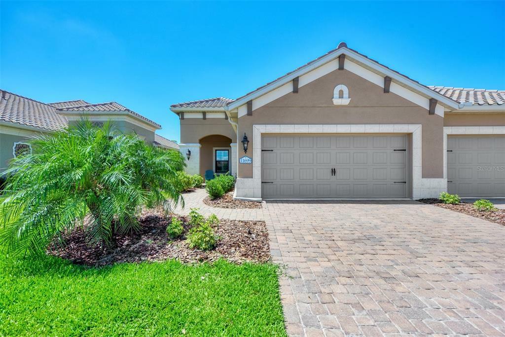 Property Photo:  11699 Okaloosa Drive  FL 34293 