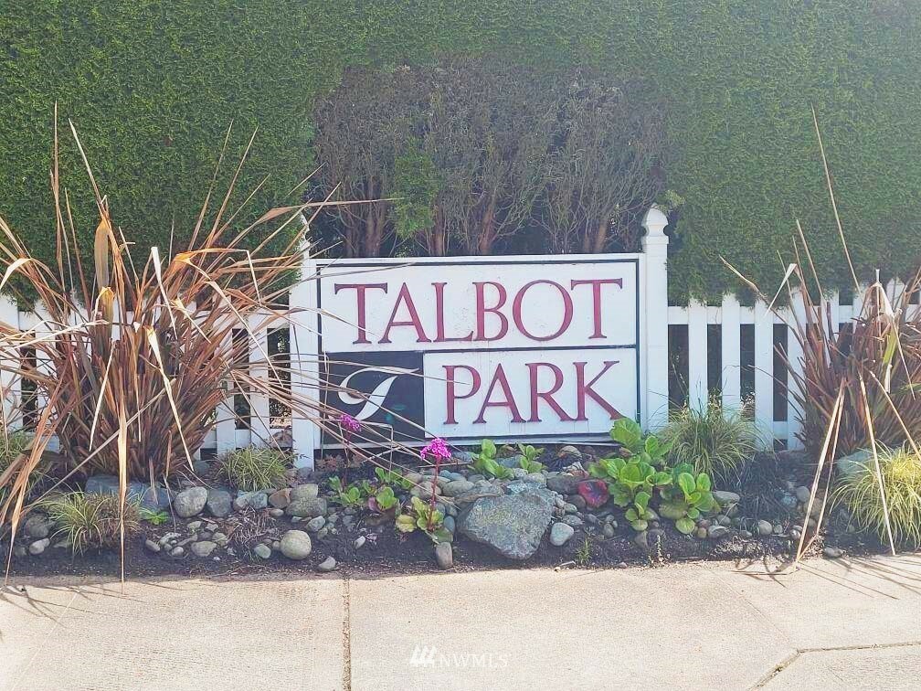 Property Photo:  4700 Talbot Road S 4604  WA 98055 