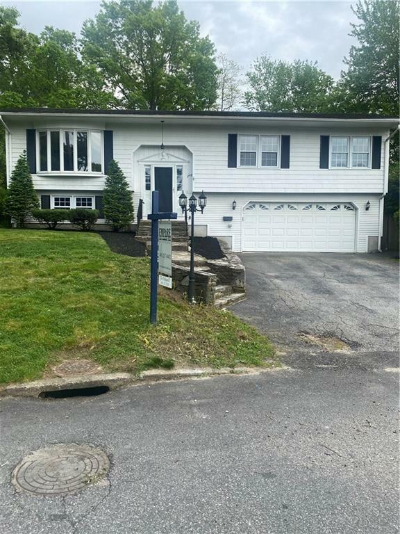 248 Belvedere Dr  Cranston RI 02920 photo