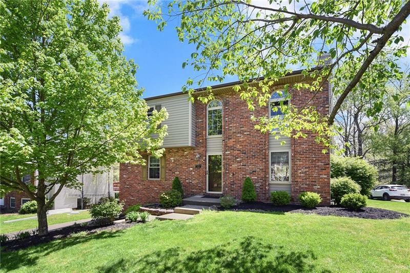 Property Photo: 3522 Fox Chase Dr PA 15126