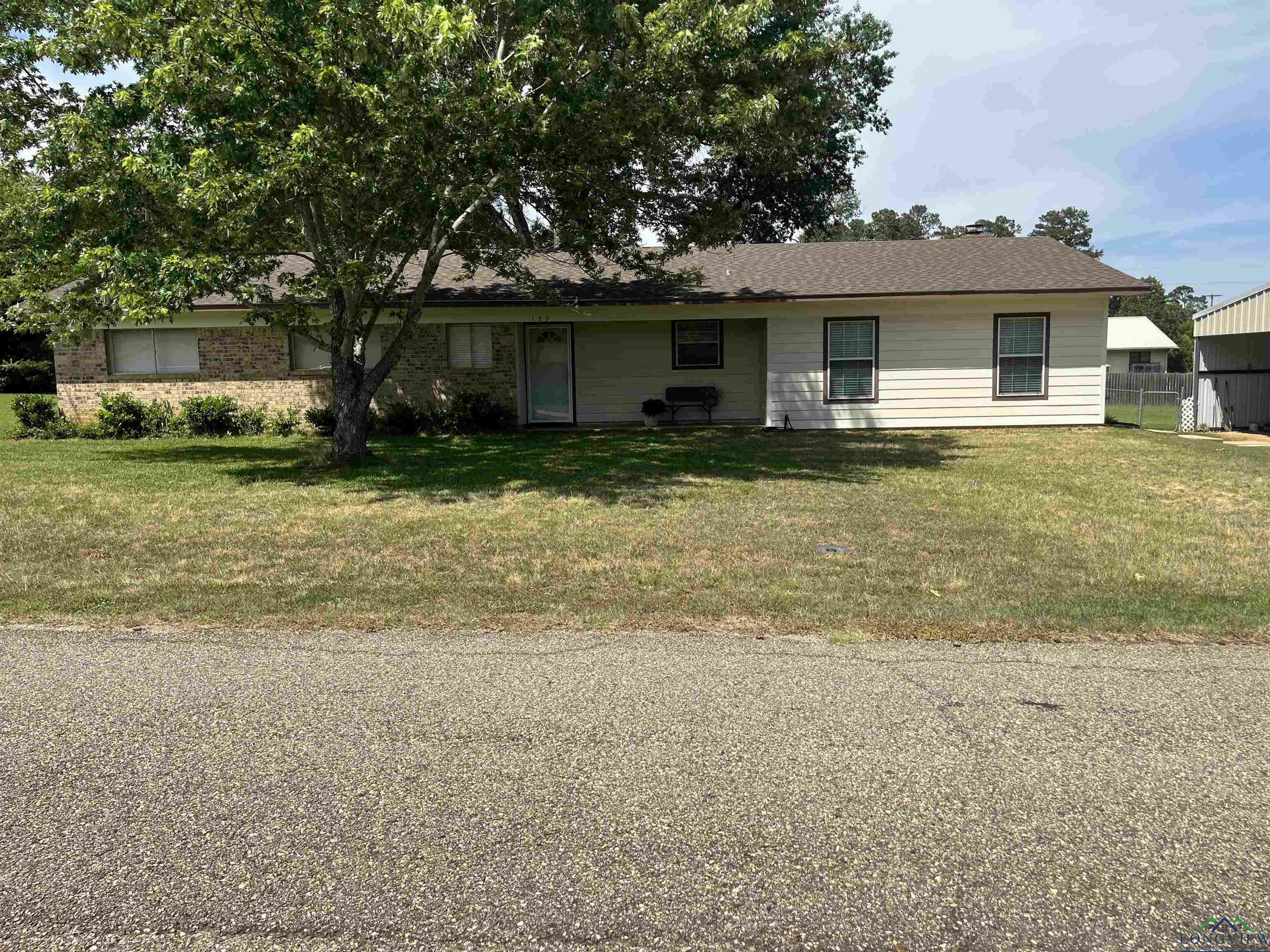 189 Devin  Jefferson TX 75657 photo