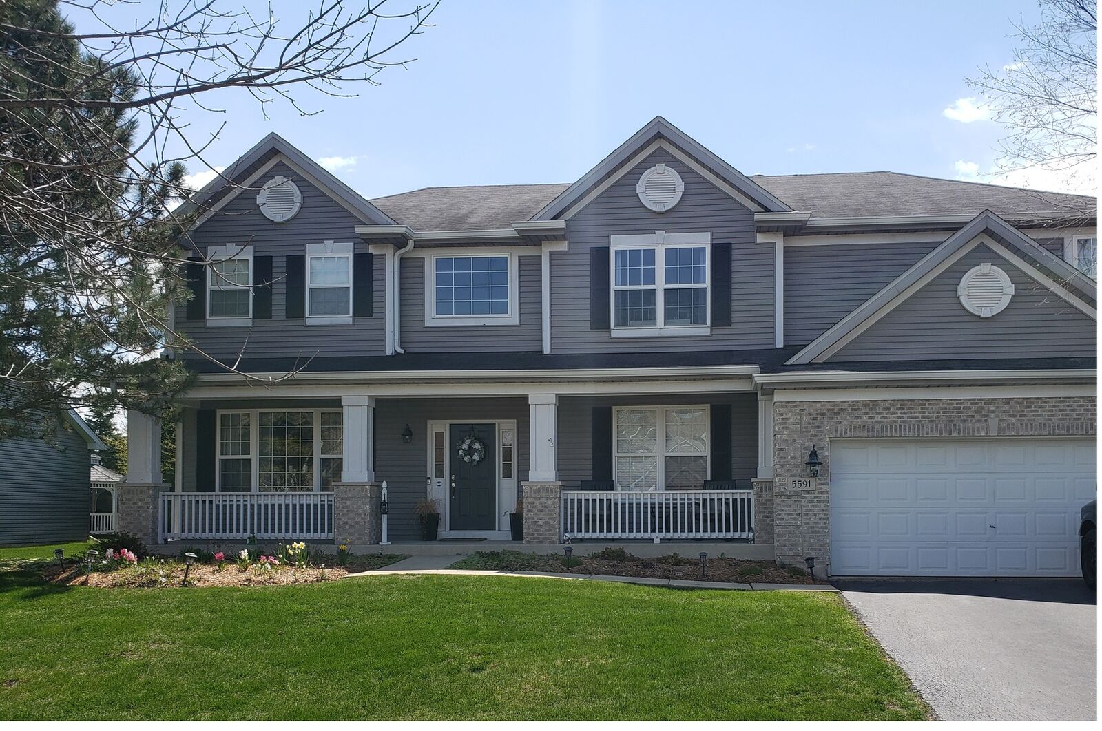 Property Photo: 5591 Chapel Hill Avenue IL 60031