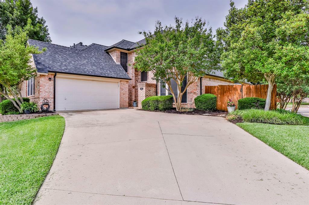 Property Photo: 211 Arbor Glen Drive TX 76039