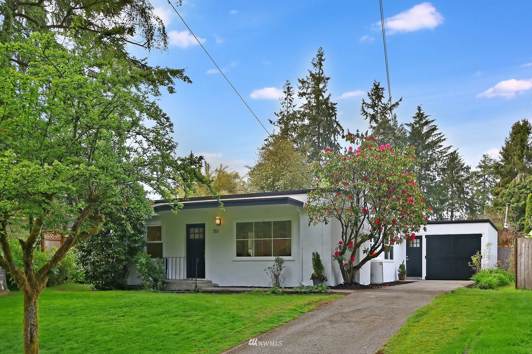 Property Photo:  1514 NE 165th Street  WA 98155 