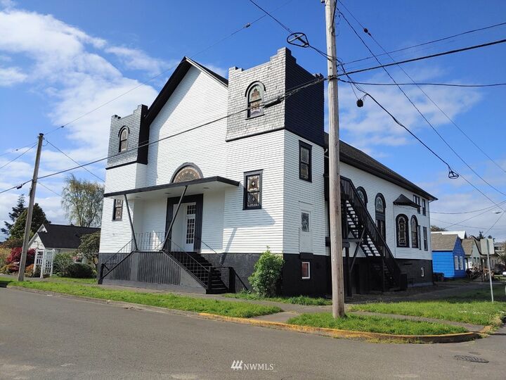402 J Street  Hoquiam WA 98550 photo