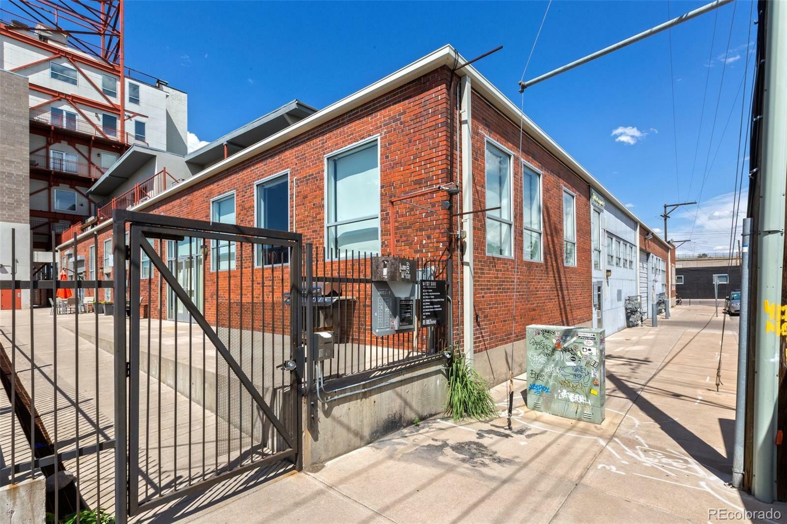 Property Photo: 209 Kalamath Street 5 CO 80223