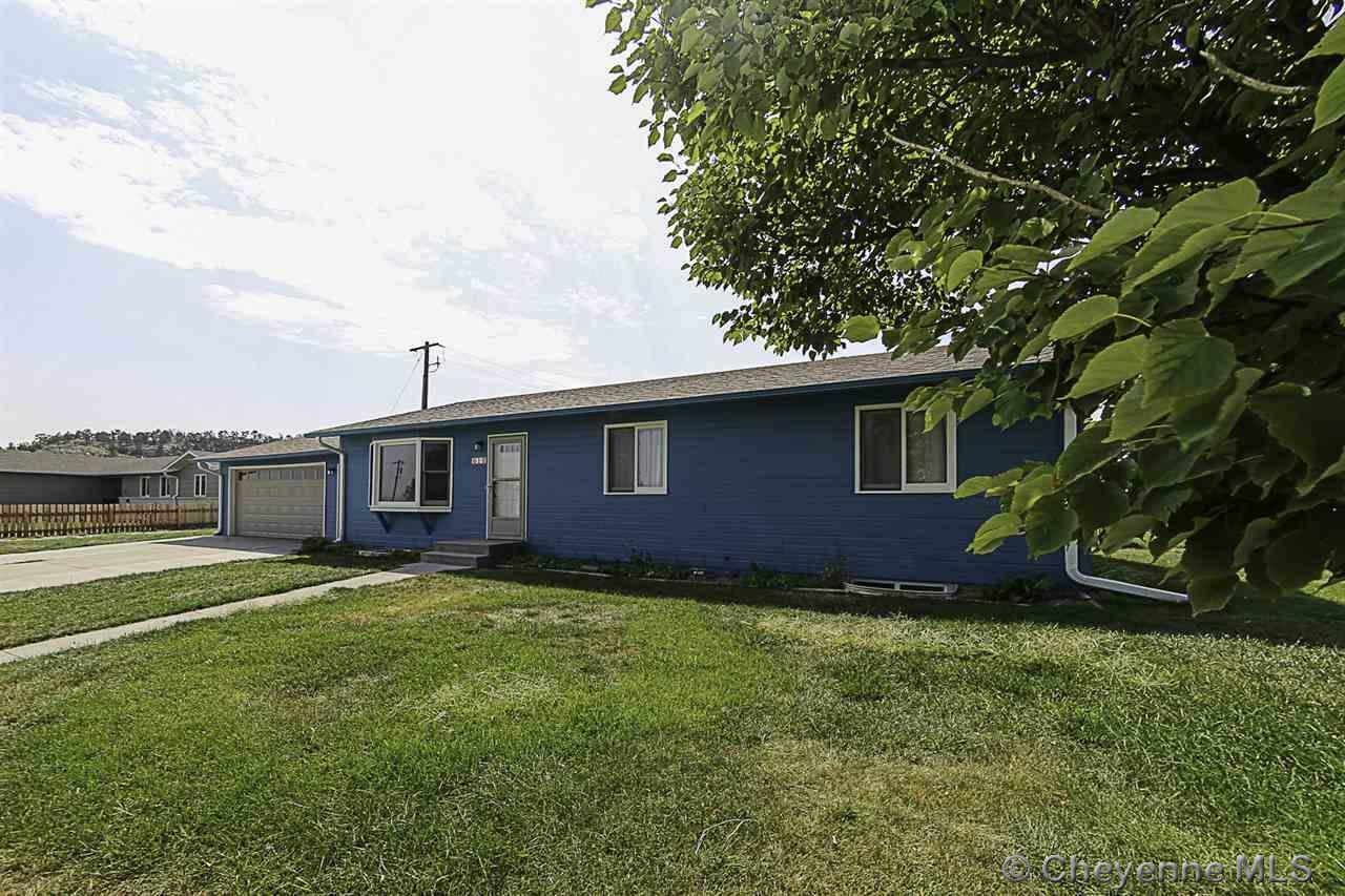 Property Photo:  610 E 6th St  WY 82082 