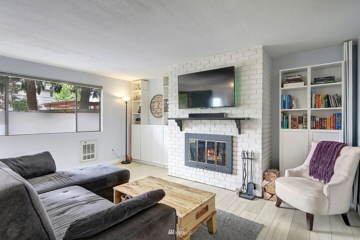 Property Photo: 9912 NE 190th Street B WA 98011