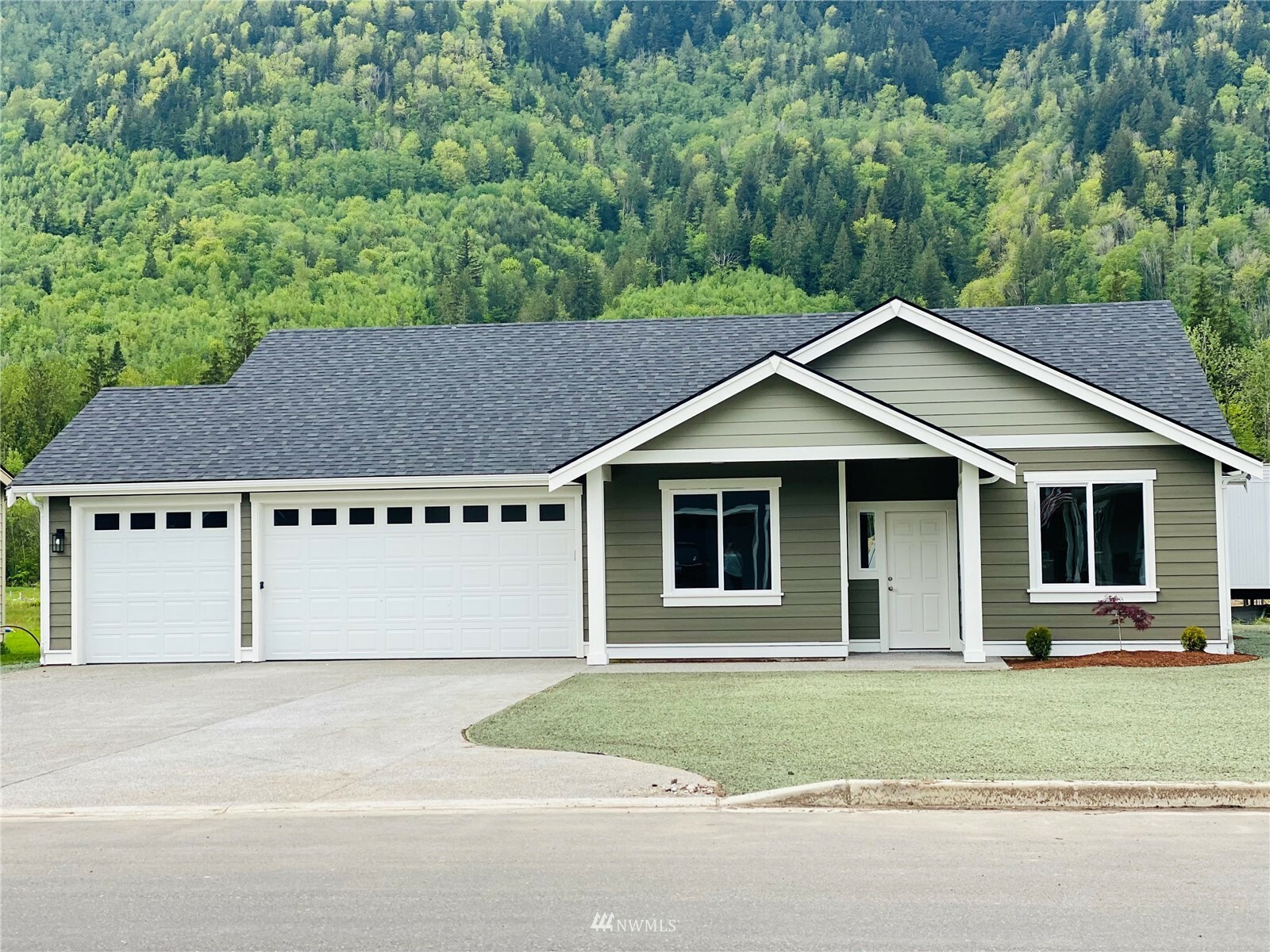 Property Photo: 8253 Balfour Valley Lane WA 98266