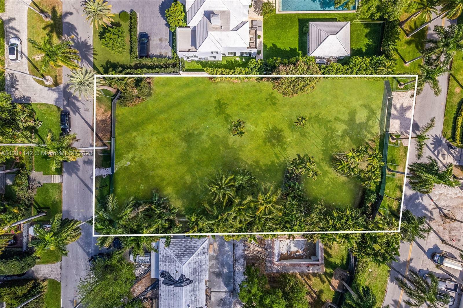 Property Photo: 6625 Pine Tree Ln FL 33141